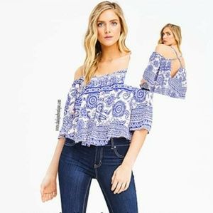Off-the-shoulder top